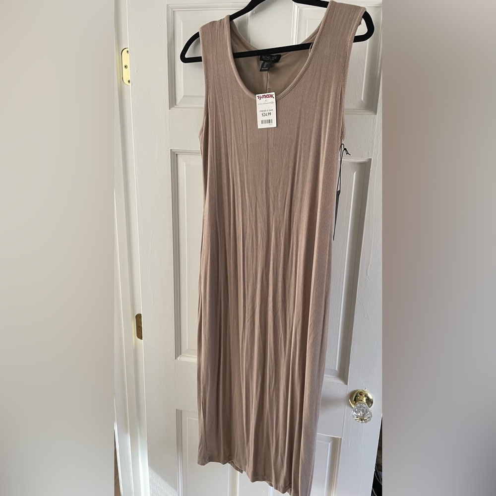 Tank top style body con dress